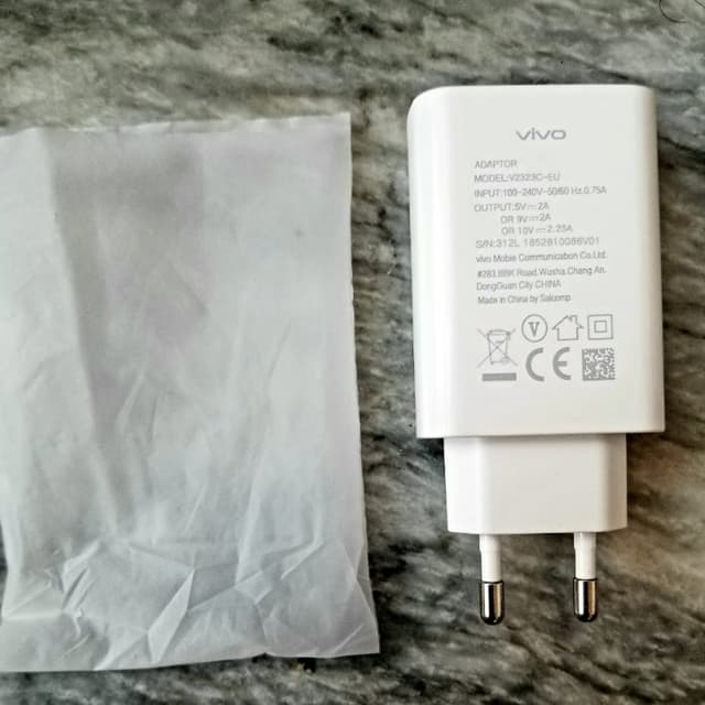 Vivo Orange Port 25w Fast Charging Adapter